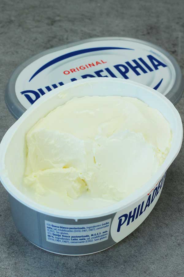 an open tub of Philadelphia cream cheese