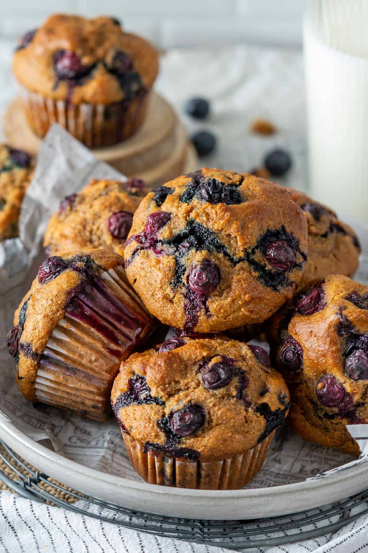 muffins en un plato.